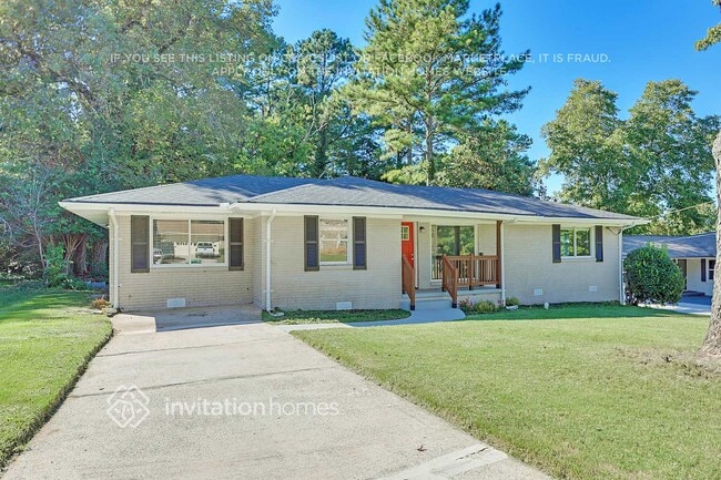 property at 2434 Shamrock Dr