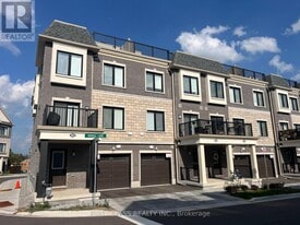 39 Nordic Ln in Whitchurch-Stouffville, ON - Building Photo