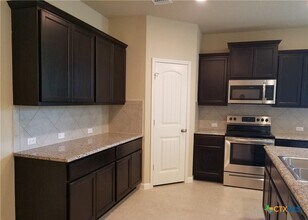 2037 Flintshire Dr in New Braunfels, TX - Building Photo - Building Photo
