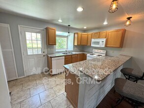 6825 Mountain Top Ln in Colorado Springs, CO - Building Photo - Building Photo