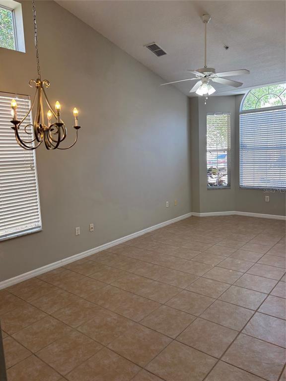 7404 Lago De Oro in Orlando, FL - Foto de edificio - Building Photo