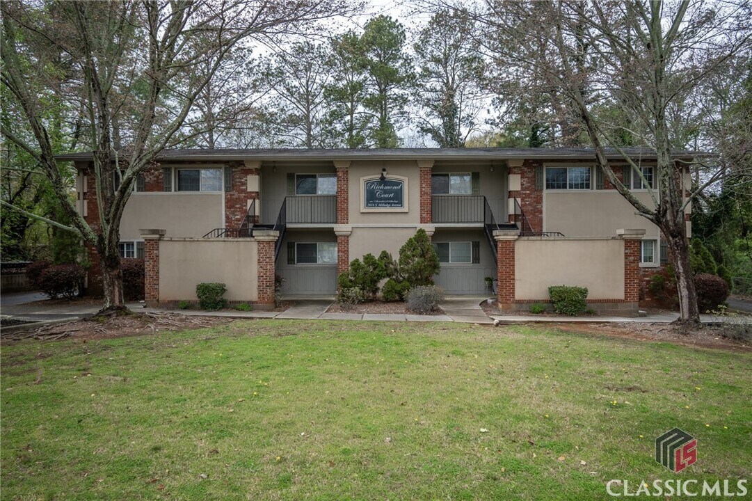 2018 S Milledge Ave in Athens, GA - Building Photo