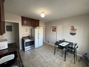 2577 S 700 E in Salt Lake City, UT - Building Photo - Building Photo