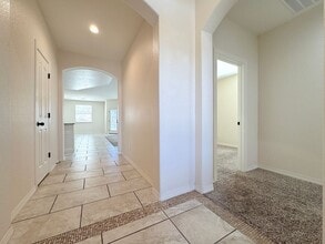 124 N Stoneside Dr in El Paso, TX - Building Photo - Building Photo