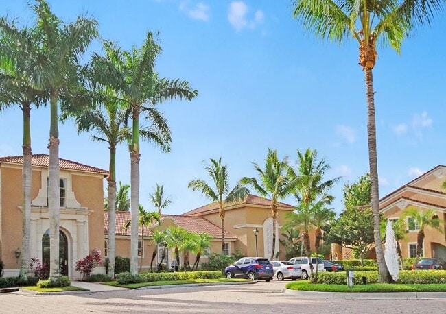 8010 N Nob Hill Rd in Tamarac, FL - Foto de edificio - Building Photo