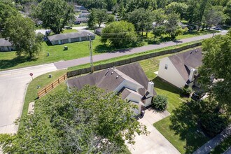 4302-4304-4304 Cheryl Ct in Columbia, MO - Building Photo - Building Photo