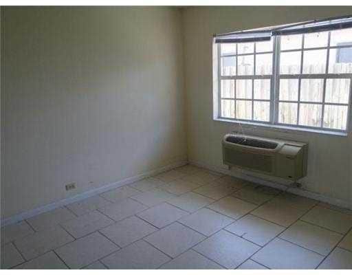 724 Truman St in Lake Worth Beach, FL - Building Photo - Building Photo