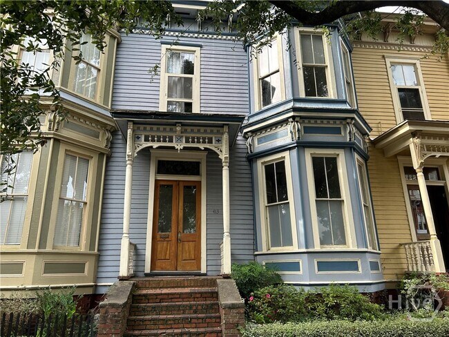 413 E Huntingdon St in Savannah, GA - Foto de edificio - Building Photo