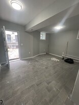 2000 Grand Ave in Bronx, NY - Building Photo