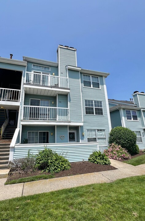 192 Heather Croft in Egg Harbor Township, NJ - Building Photo