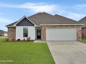 201 Rocky Meadows Ln in Lafayette, LA - Building Photo