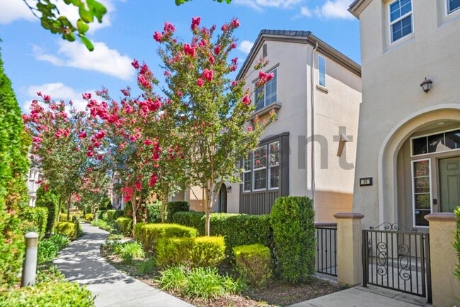 property at 28 Paterson Pl