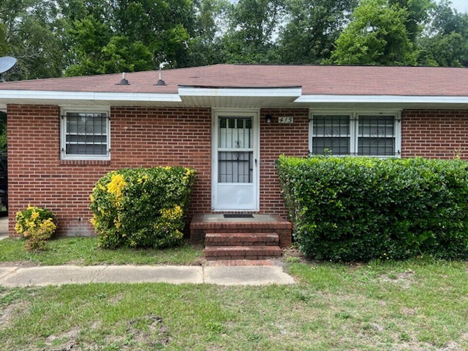 415 Andy St in Fayetteville, NC - Foto de edificio