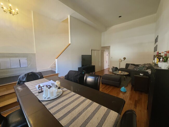 1740 Green St in Philadelphia, PA - Building Photo - Building Photo