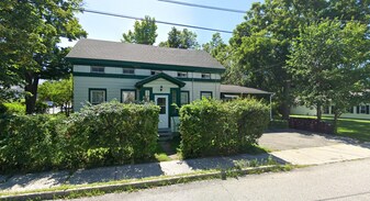 318 School St, Unit 125 Adams in Bennington, VT - Building Photo