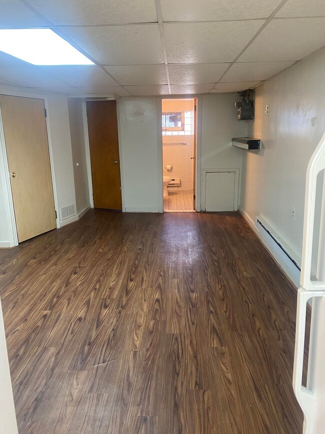 4119 L St, Unit Basement in Philadelphia, PA - Foto de edificio - Building Photo