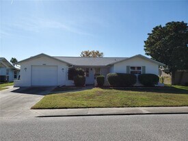 7304 Lincoln Park Ln in Port Richey, FL - Building Photo
