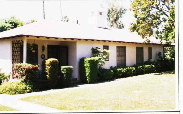 1273-1295 E Washington Blvd in Pasadena, CA - Building Photo