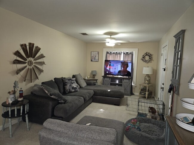 property at 316 E 7th St