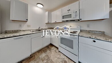 2076 E 56th St in Tacoma, WA - Building Photo - Building Photo