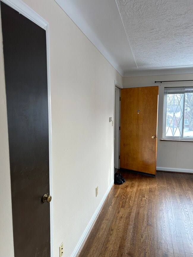 625 South Ft. Thomas Ave, Unit 2 West in Fort Thomas, KY - Foto de edificio - Building Photo