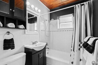 327 Lee Ave in Satellite Beach, FL - Building Photo - Building Photo