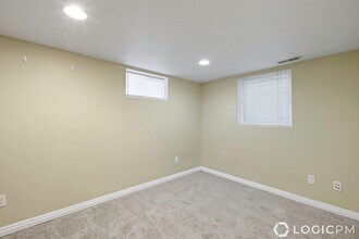 524 Douglas St in Salt Lake City, UT - Building Photo - Building Photo