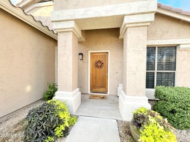 9634 E Palm Ridge Dr in Scottsdale, AZ - Foto de edificio - Building Photo