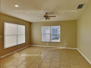 11721 Brenford Crest Dr in Riverview, FL - Foto de edificio - Building Photo