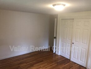 63 Salem St in Amherst, MA - Building Photo - Building Photo
