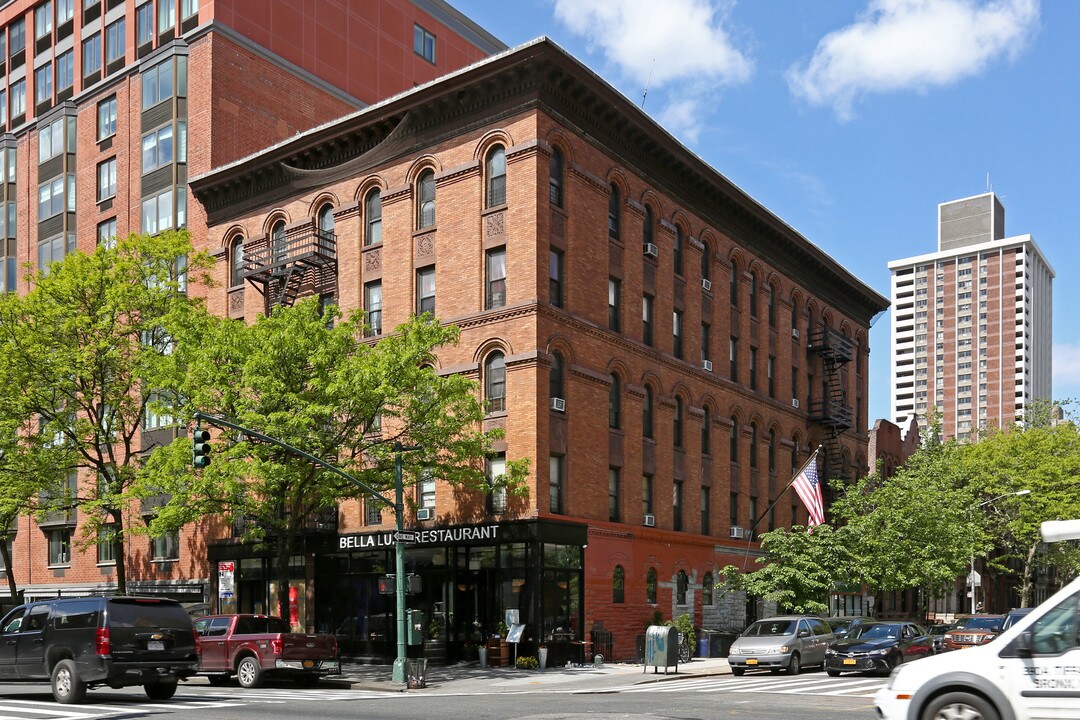 570-574 Columbus Ave in New York, NY - Building Photo