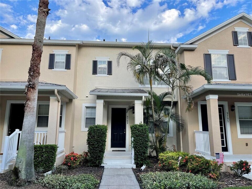 9789 Fenrose Terrace in Orlando, FL - Building Photo