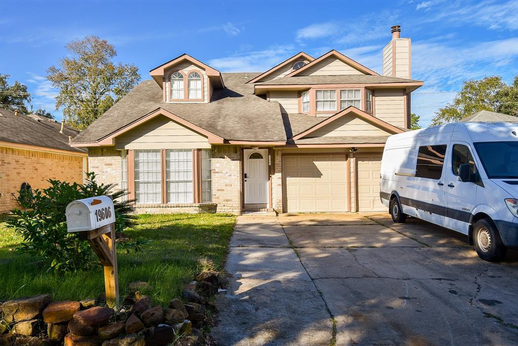 19606 Lake Hollow Ln in Houston, TX - Foto de edificio