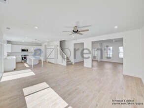 1753 N Mitchell St in Hanford, CA - Building Photo - Building Photo