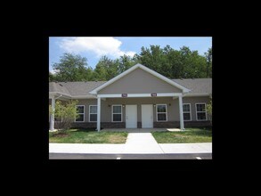 Willow Park at Beyer Farm in Warsaw, IN - Foto de edificio - Building Photo