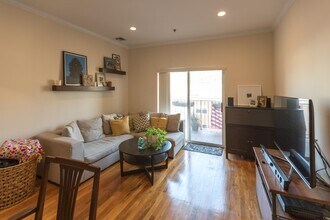 212 Madison St in Hoboken, NJ - Building Photo - Building Photo