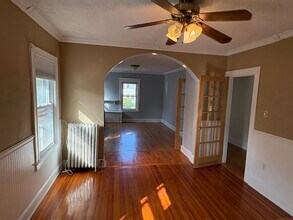20 Quaker Ln S in West Hartford, CT - Building Photo - Building Photo