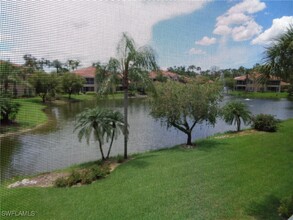 6115 Reserve Cir in Naples, FL - Foto de edificio - Building Photo