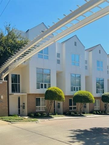 property at 4060 Travis St