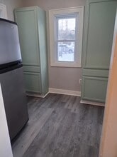 145 E Addison St in Jackson, MI - Building Photo - Building Photo