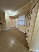 8630 SW 3rd St, Unit 208 in Pembroke Pines, FL - Building Photo