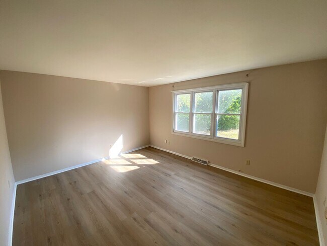 6816 N Parkwood Dr in Peoria, IL - Building Photo - Building Photo
