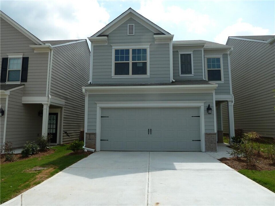 176 Highland Pointe Cir E in Dawsonville, GA - Building Photo