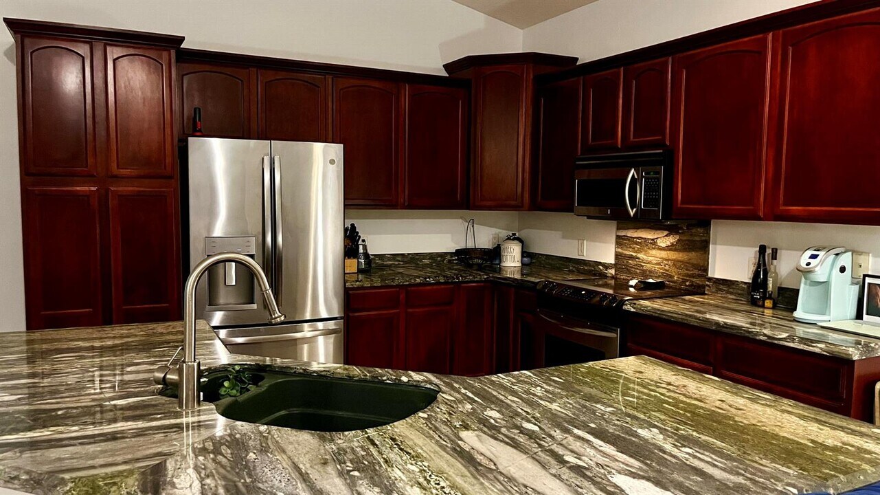 17648 Cinquez Park Rd W in Jupiter, FL - Building Photo