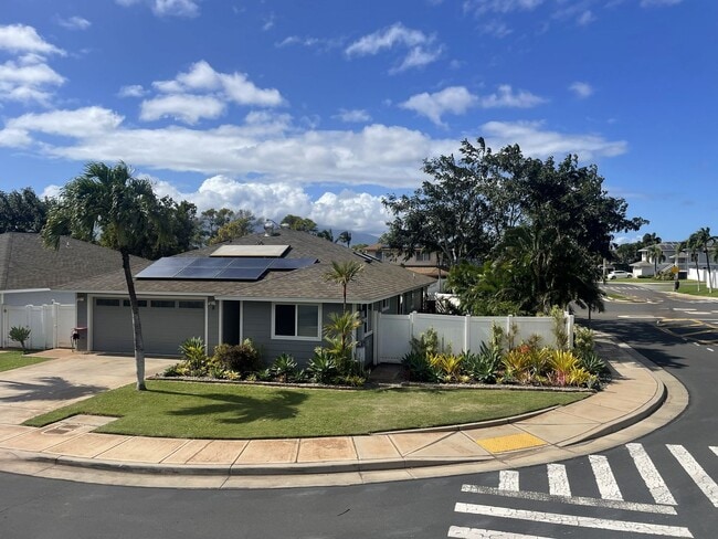 8 Waiwali St in Kihei, HI - Building Photo - Building Photo
