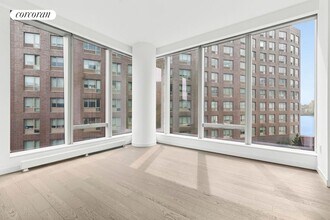 252 South St in New York, NY - Foto de edificio - Building Photo