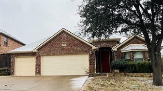 132 Cassandra Dr in Forney, TX - Building Photo
