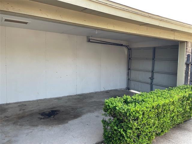6612 S Creek Dr in Fort Worth, TX - Building Photo - Building Photo