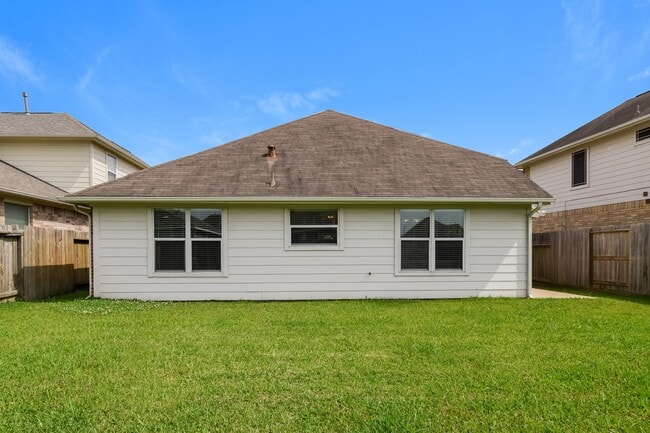 property at 4814 Emerald Bay Cir
