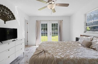 733 SE Academy Ln in Port St. Lucie, FL - Building Photo - Building Photo